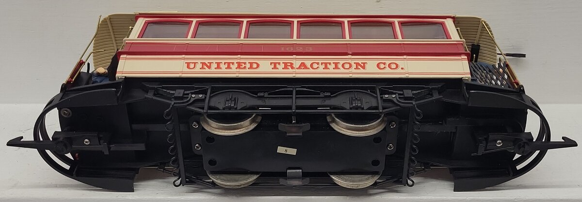 Bachmann 93939 G Scale Closed Street Car United Traction - w/ Metal Wheels #1623 EX/Box