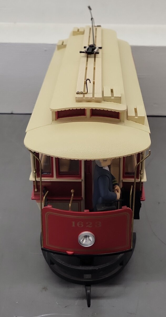 Bachmann 93939 G Scale Closed Street Car United Traction - w/ Metal Wheels #1623 EX/Box