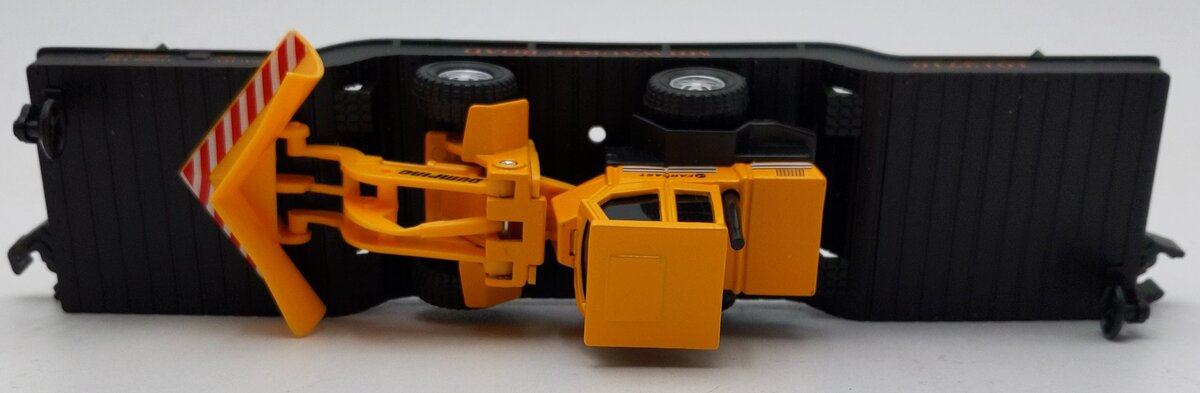 K-Line K511-021 S Gauge MILW Flat Car w/ Vehicle LN/Box