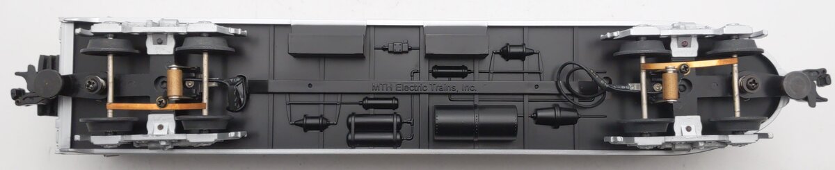 MTH 30-6013 O Gauge Santa Fe Streamlined Observation Car #3198 EX/Box