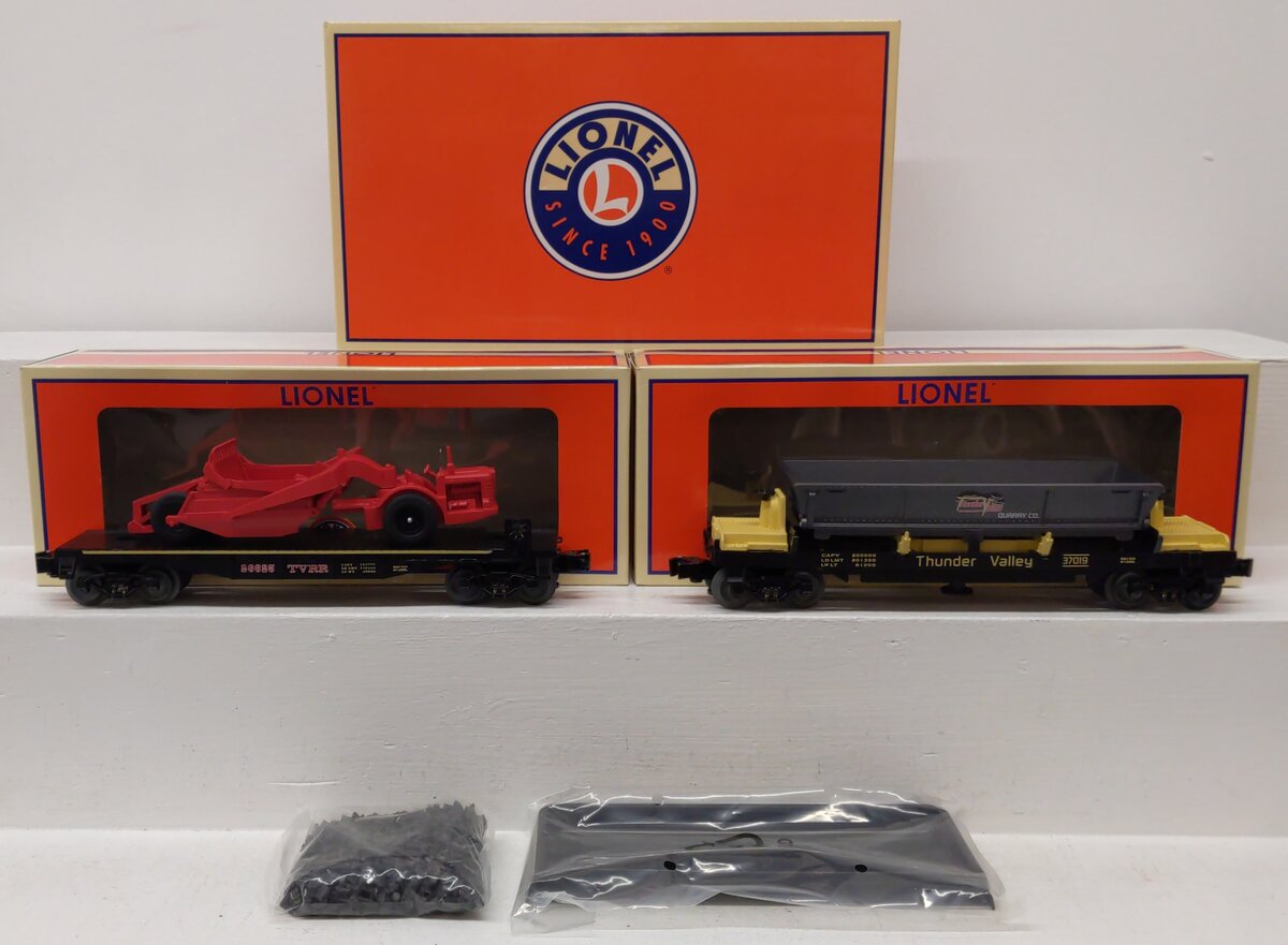 Lionel 6-30136 O Thunder Valley Flat with Scraper and Ore Dump Car (Set of 2) LN/Box