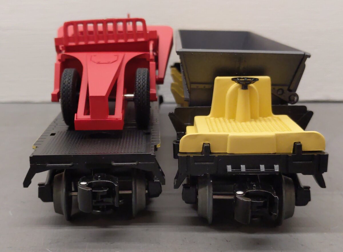 Lionel 6-30136 O Thunder Valley Flat with Scraper and Ore Dump Car (Set of 2) LN/Box