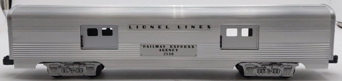 Lionel 6-19160 O Gauge Lionel Lines 2530 REA Aluminum Baggage Car EX/Box