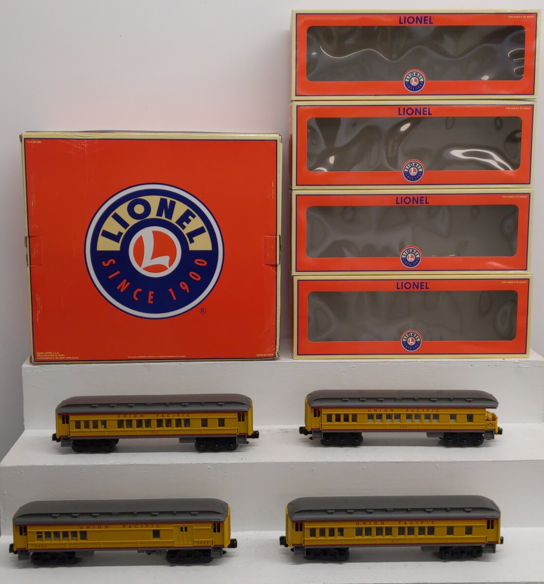Lionel 6-25164 O Gauge Union Pacific 4-Car Madison Passenger Cars LN/Box