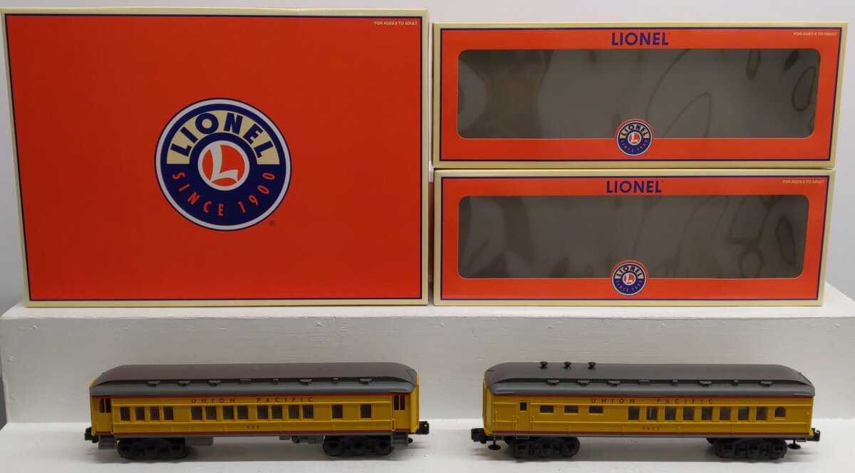 Lionel 6-25169 O Gauge Union Pacific 2-Car Baby Madison Passenger Cars LN/Box