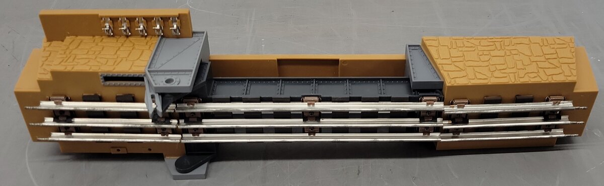 Lionel 6-2317 O Operating Drawbridge EX/Box
