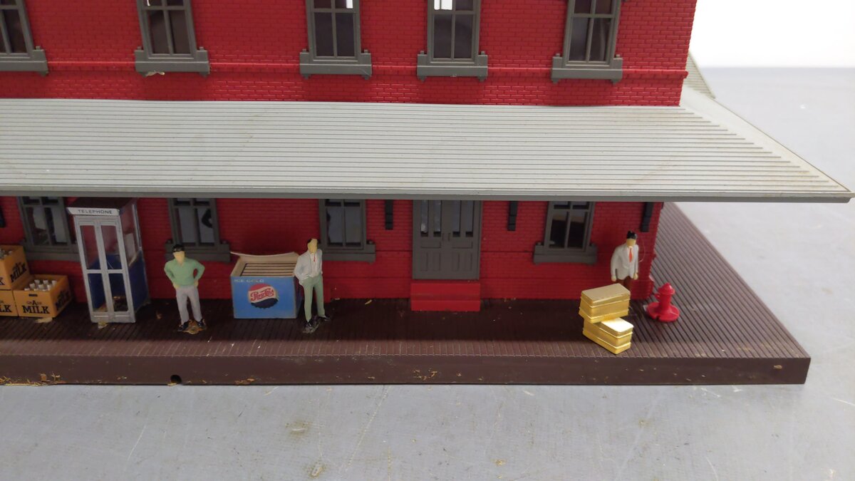 MTH 30-9014 Red Stone CUSTOM Passenger Station (No Platforms) VG