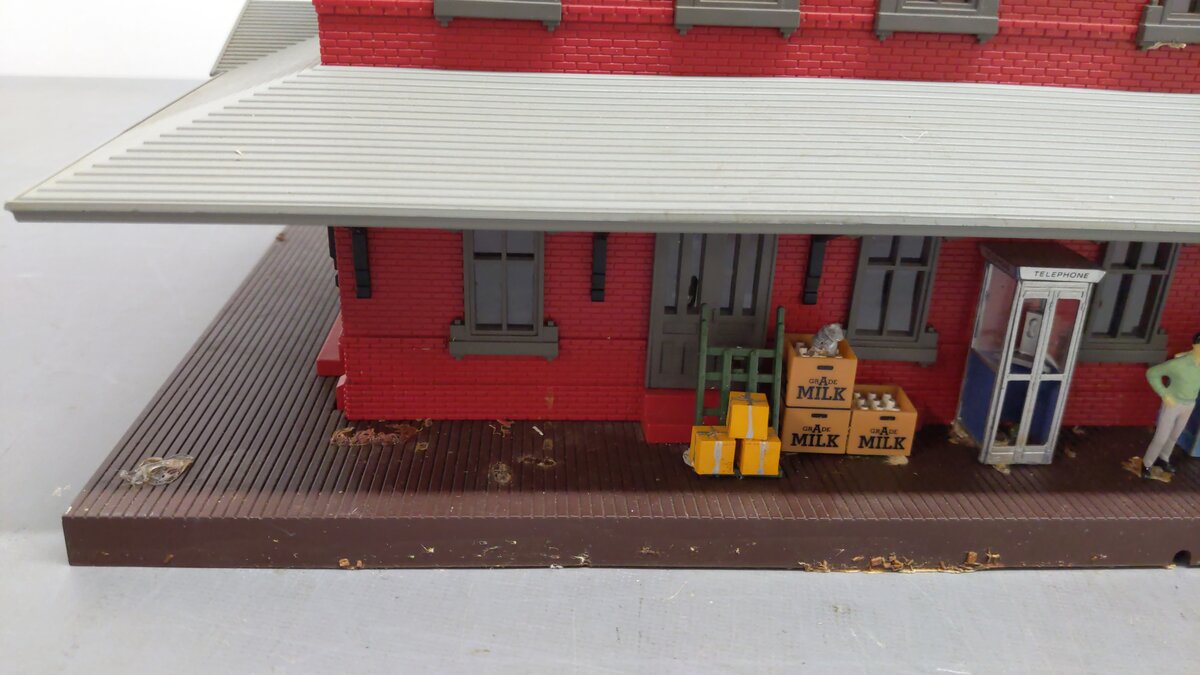 MTH 30-9014 Red Stone CUSTOM Passenger Station (No Platforms) VG