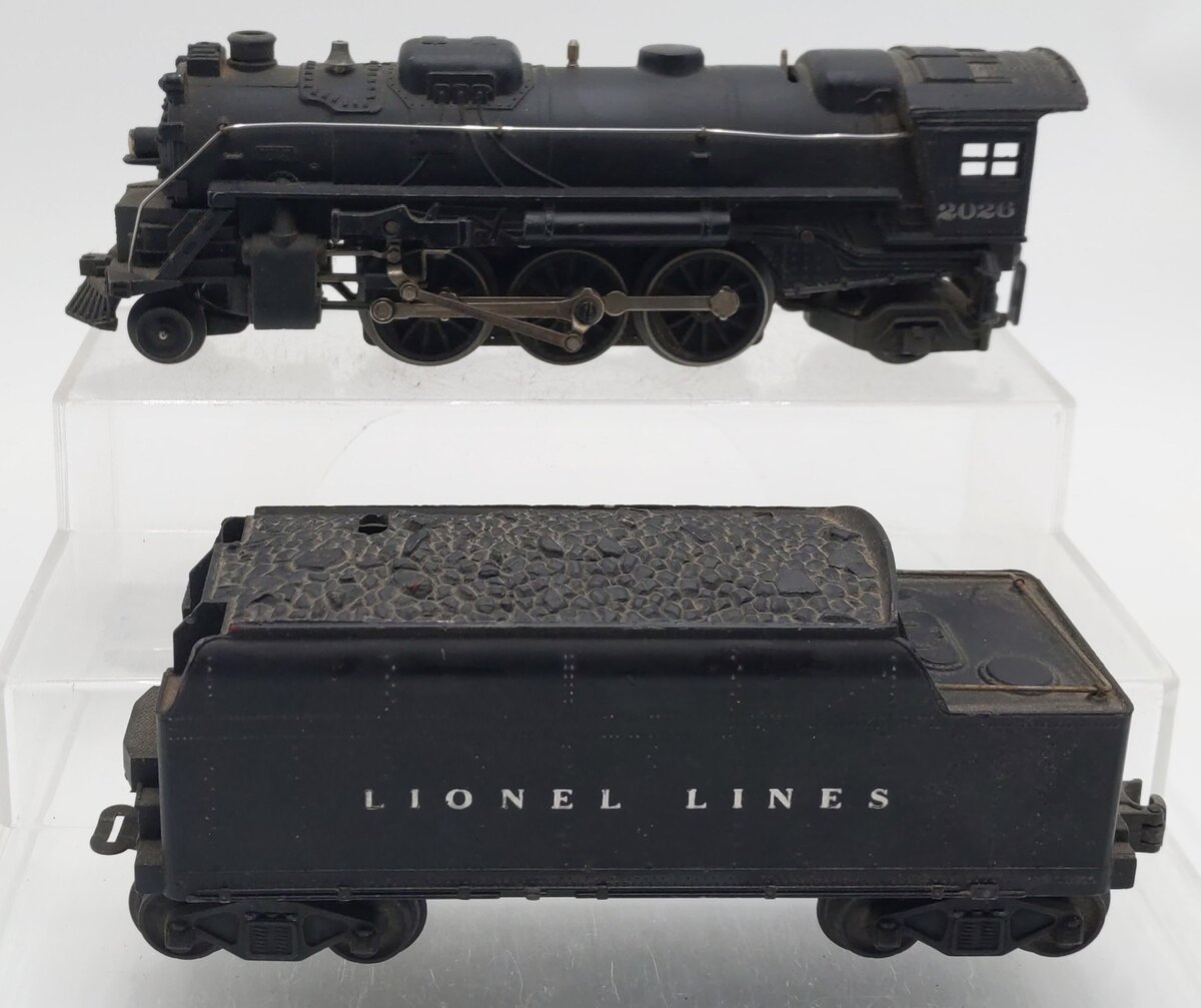 Lionel 2026 Vintage O 2-6-4 Diecast Steam Locomotive & 6466WX Tender VG