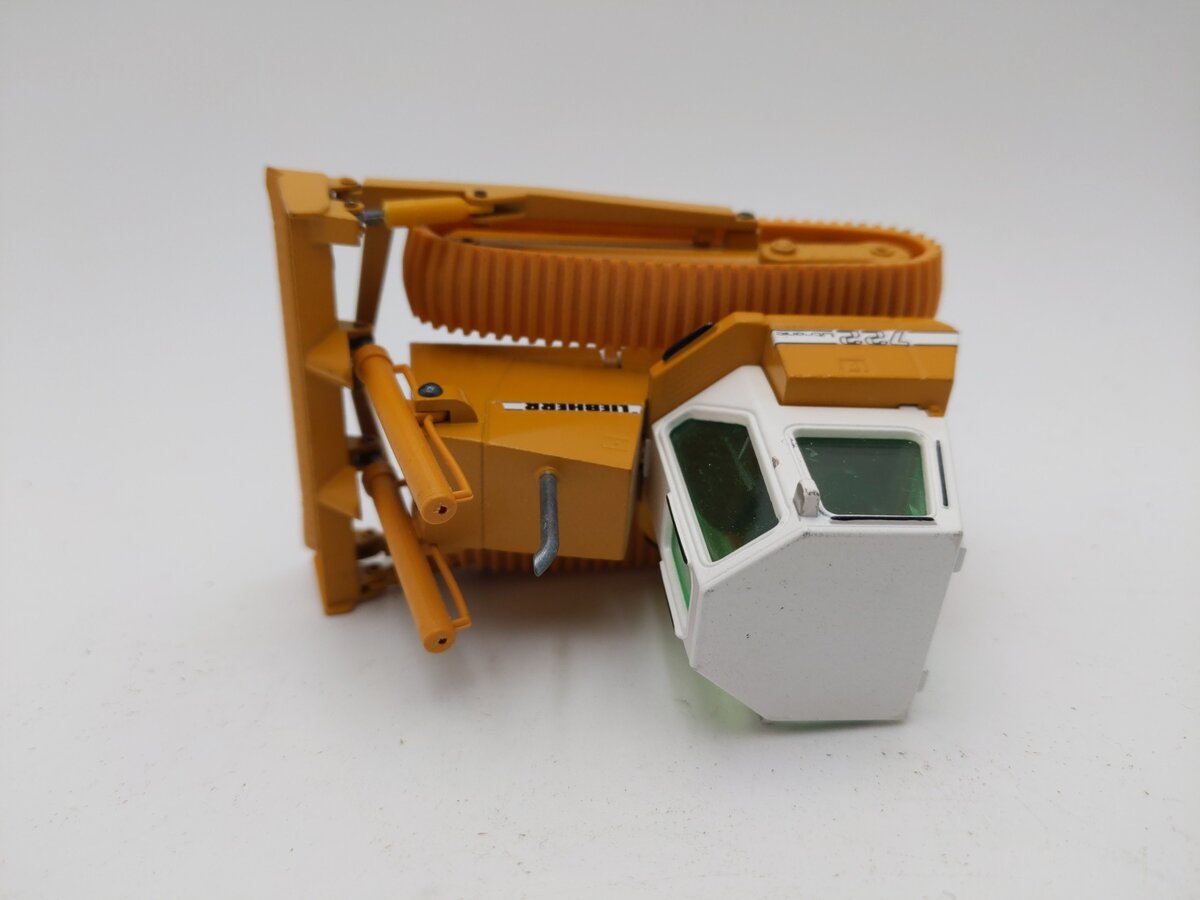 Conrad 2803 1:50 Scale Diecast Liebherr PR722 Bulldozer EX