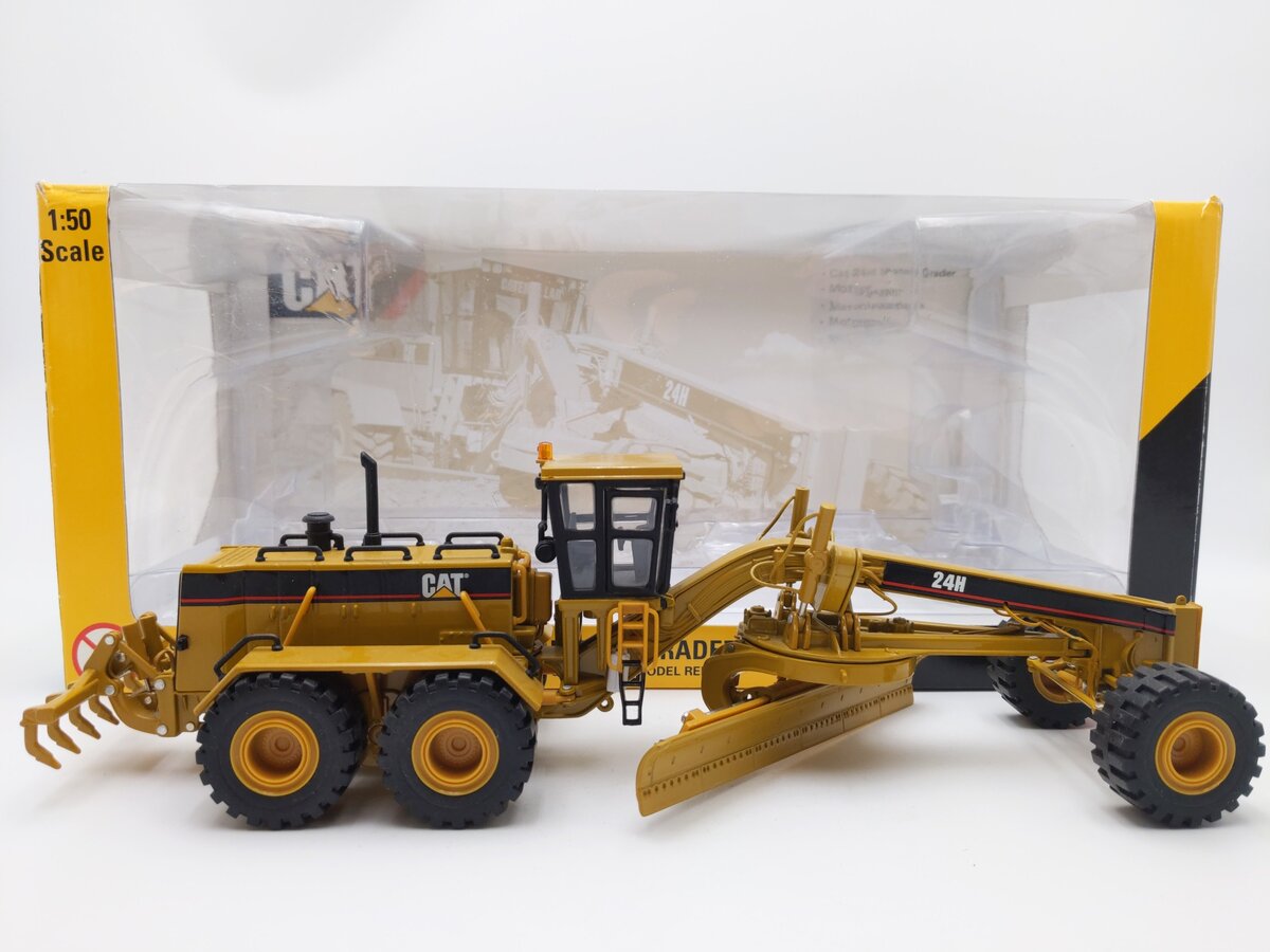 Norscot 55133 1:50 Diecast Caterpillar 24H Motor Grader EX/Box