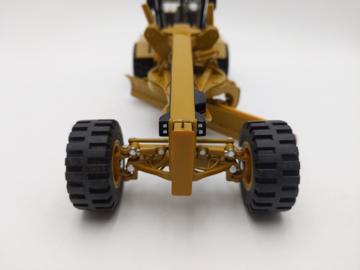 Norscot 55133 1:50 Diecast Caterpillar 24H Motor Grader EX/Box