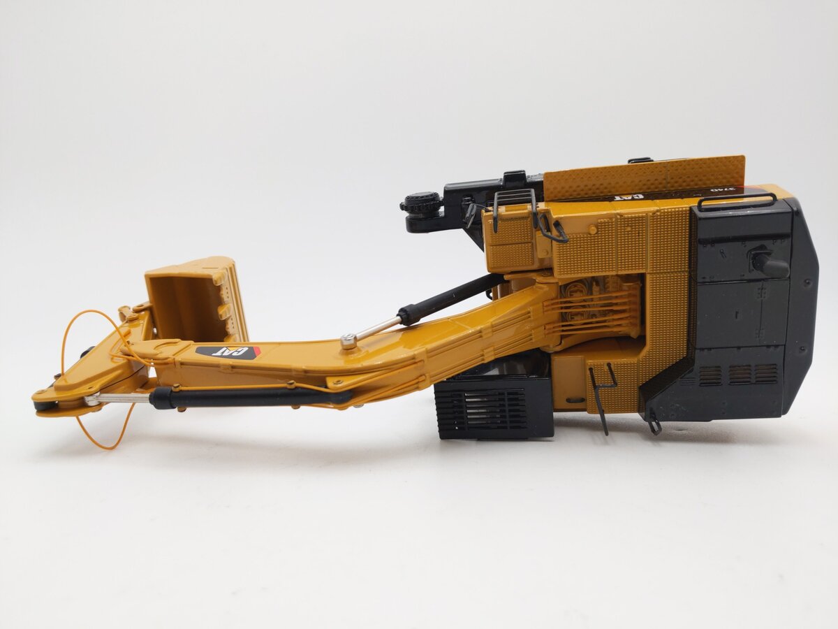 Norscot 55274 1:50 American Construction Equipment Caterpillar 374D Excavator EX/Box