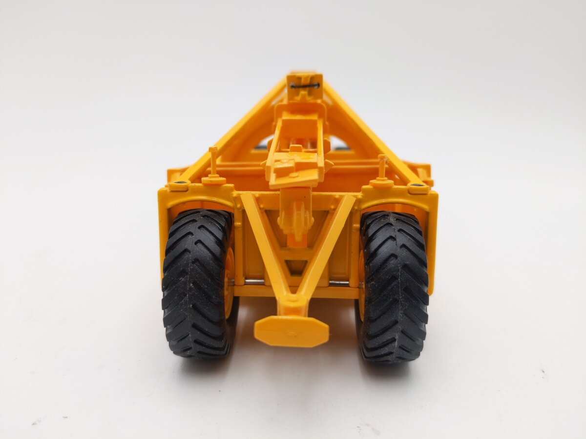 Spec-Cast CON005 1:50 LeTourneau Super C Tournapull with LP Carryall Scraper EX/Box