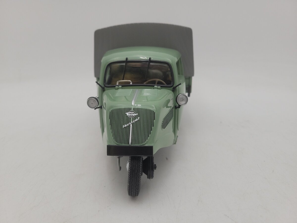 Minichamps 1:18 Scale Green/Gray Tempo Hanseat 3 Rad 1950 - 1952 EX
