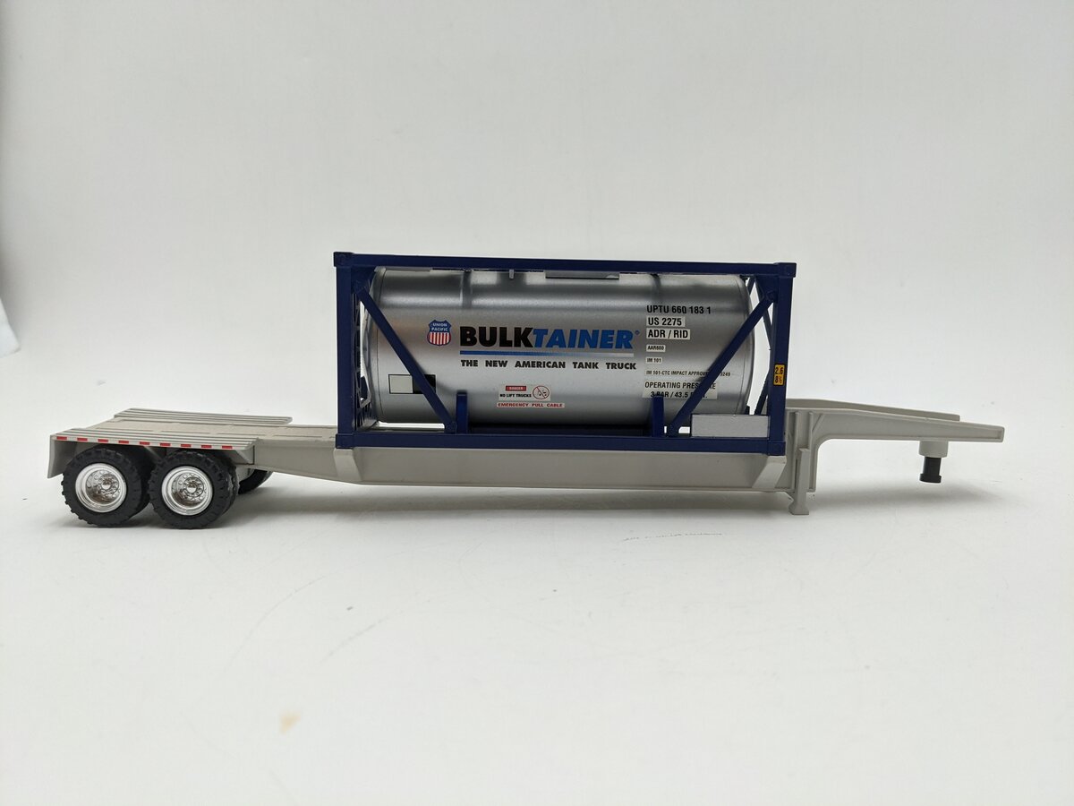 K-Line K7810008 Union Pacific ISO Tank w/Trailer EX