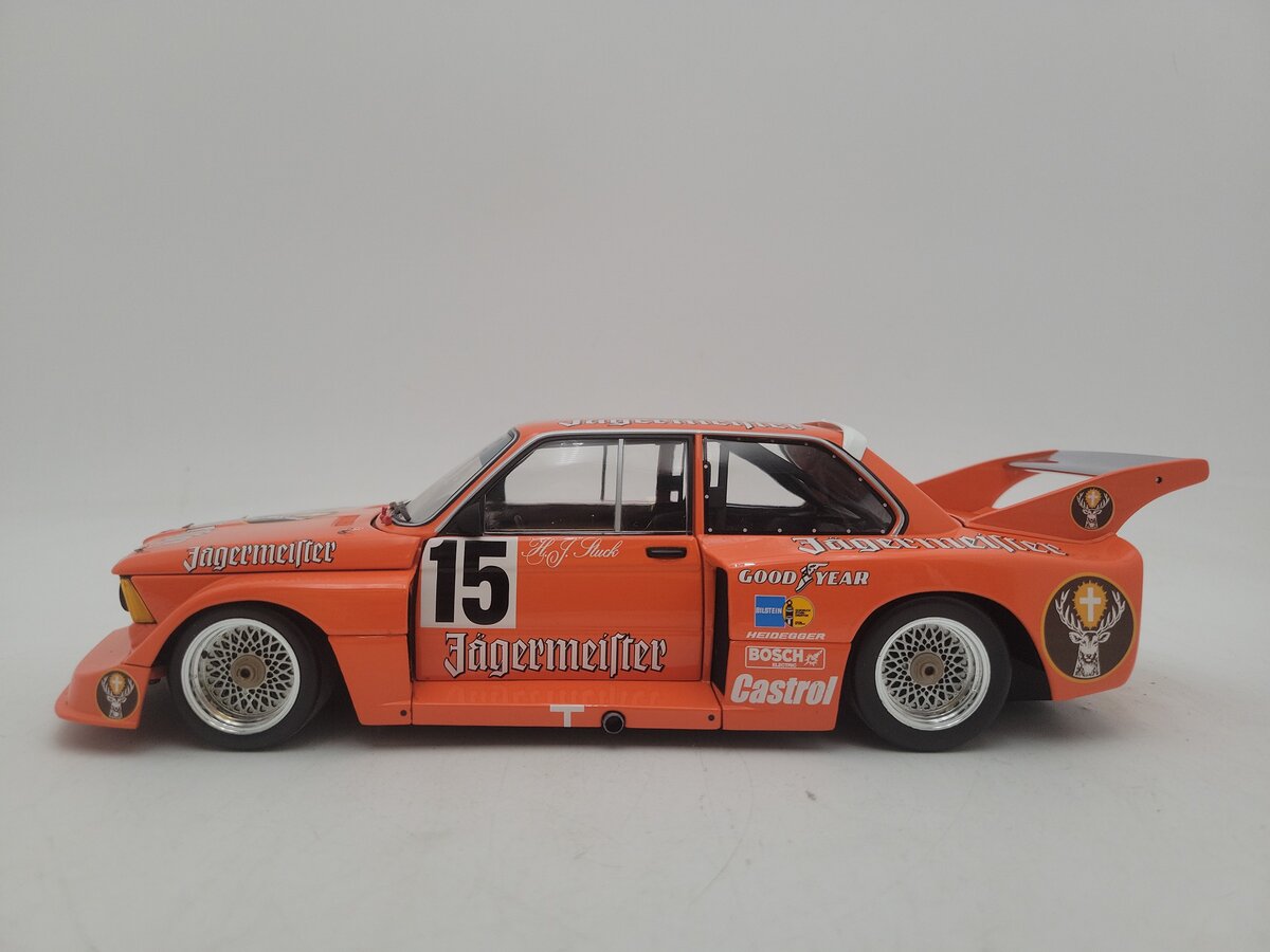 Minichamps 1:18 Scale BMW 3201 1977 Jagermeister #15 Diecast Racing Car Model EX