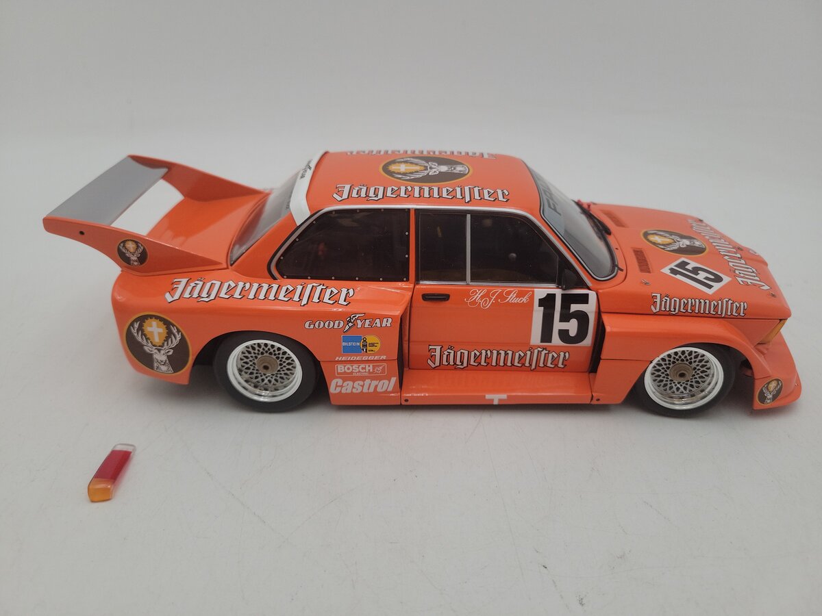 Minichamps 1:18 Scale BMW 3201 1977 Jagermeister #15 Diecast Racing Car Model EX