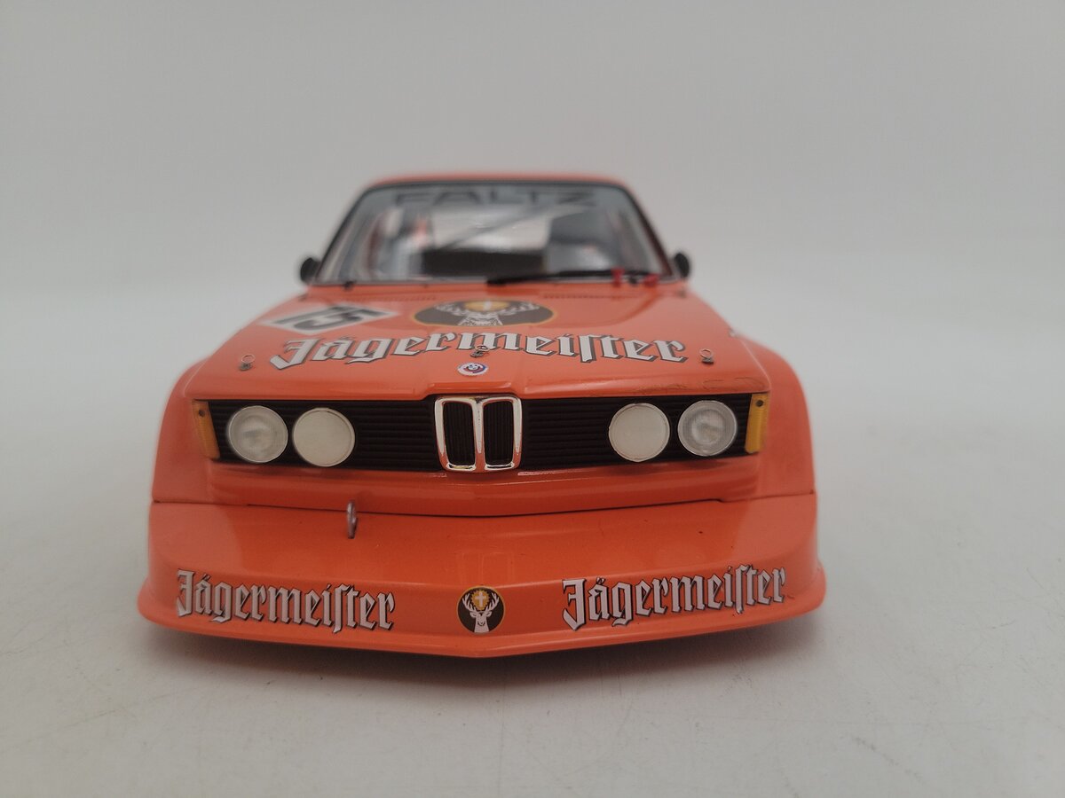 Minichamps 1:18 Scale BMW 3201 1977 Jagermeister #15 Diecast Racing Car Model EX