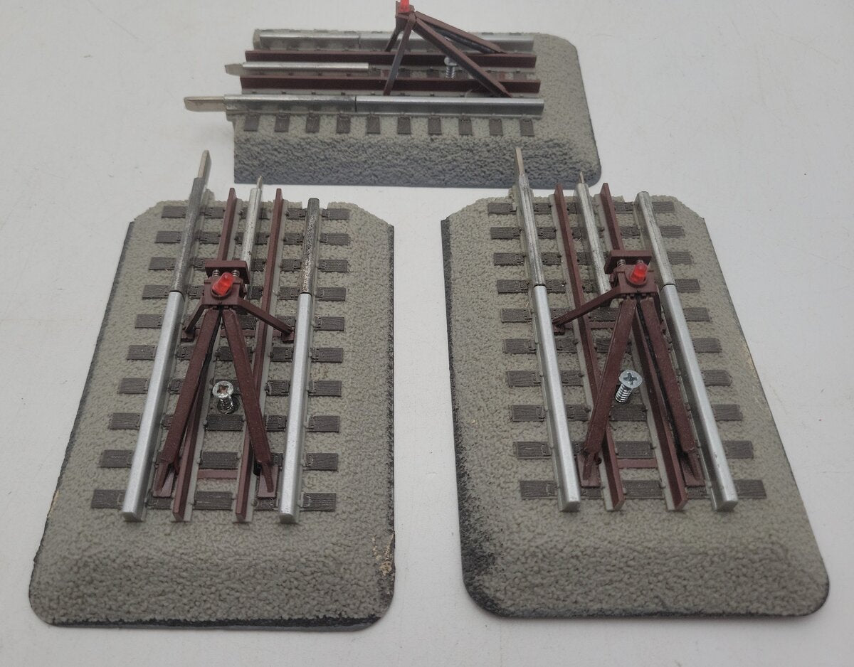 Lionel 6-12035 O Gauge FasTrack Lighted Bumper (3 Sets of 2) EX