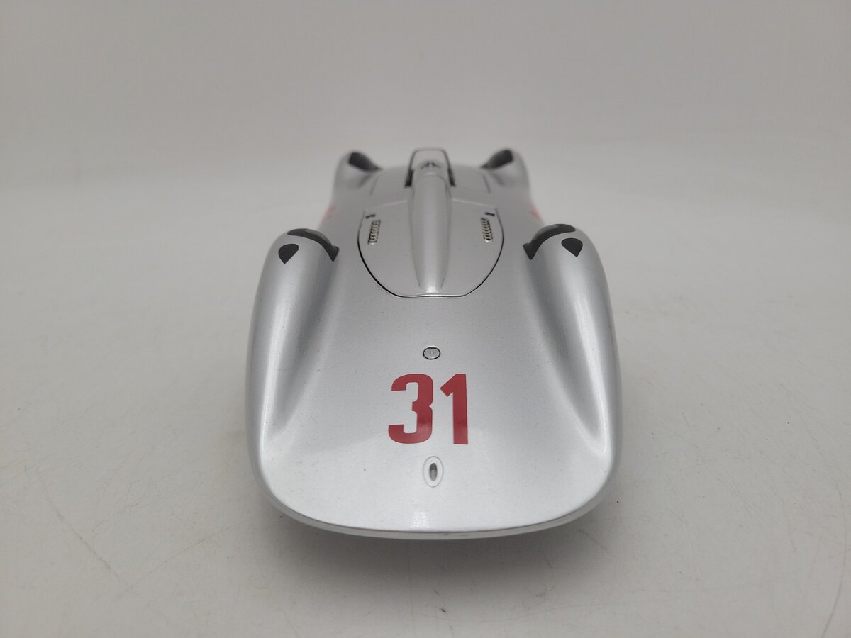Revell AG2001 1:18 Scale Audi 31 Auto Union Type C Stromlinie Racing Car #31 EX