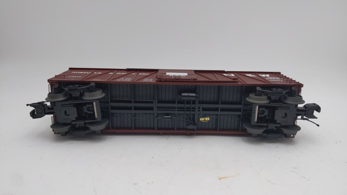 MTH 20-93957 O Norfolk & Western 40' Single Sheathed Boxcar #120044 EX