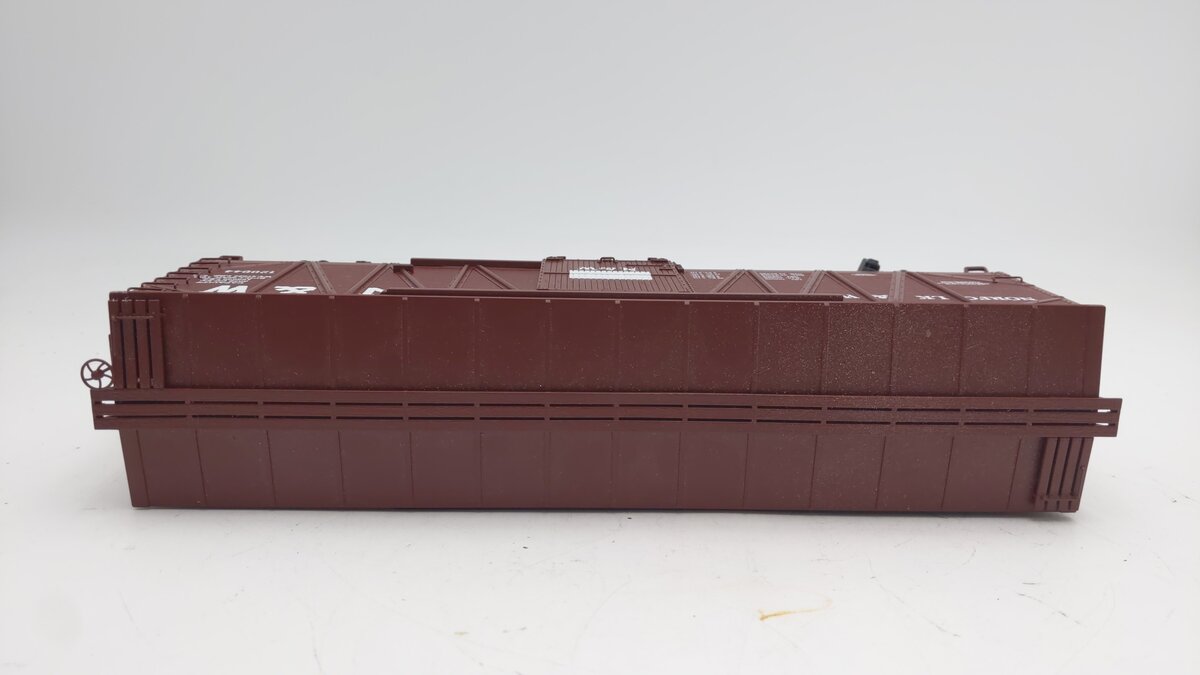 MTH 20-93957 O Norfolk & Western 40' Single Sheathed Boxcar #120044 EX