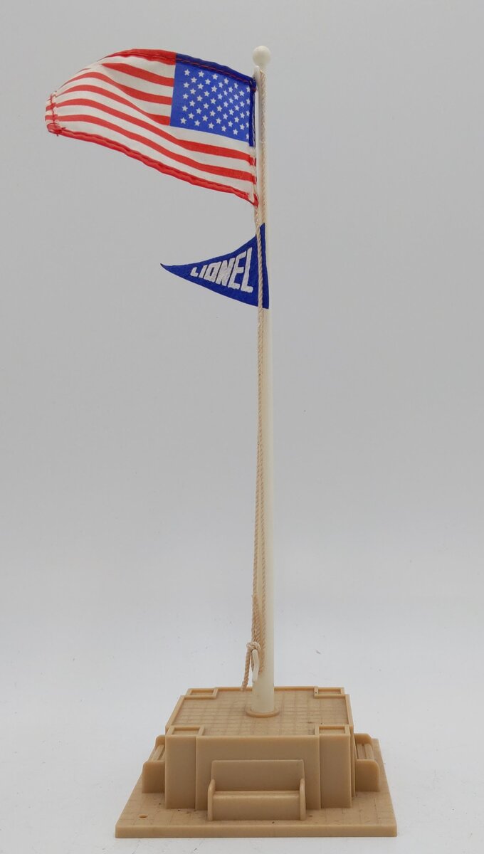 Lionel 6-2320 O / O27 Scale Flag Pole Kit EX/Box