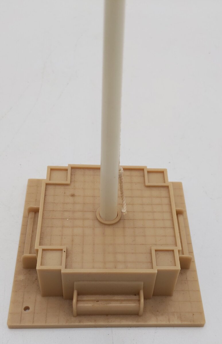Lionel 6-2320 O / O27 Scale Flag Pole Kit EX/Box