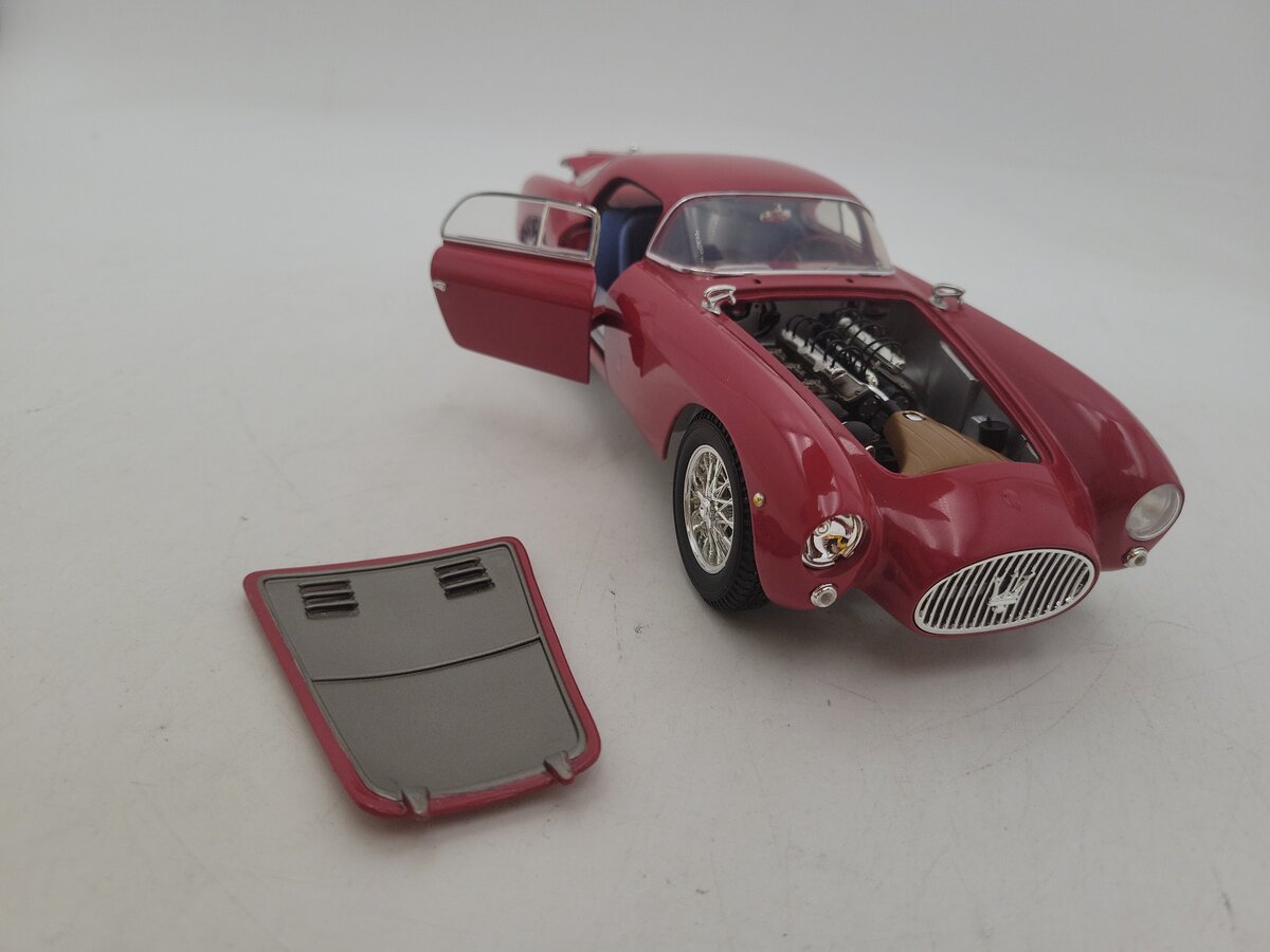 Ricko A6GCS 1:18 Scale Red Masserati 1954 Berlinetta With Removable Hood EX