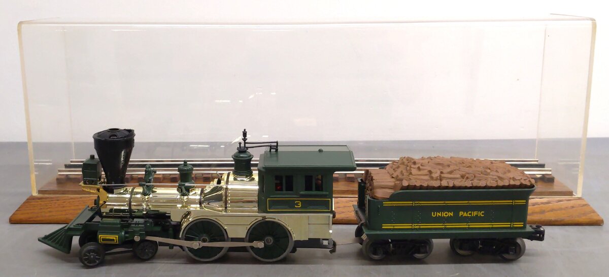 Lionel 6-8104 O Union Pacific Golden Arrow General Steam Loco #3 w/Display Case EX
