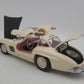 Minichamps 0309002 1:18 Scale Cream Mercedes-Benz 300 SL Gullwing 1954 Diecast EX