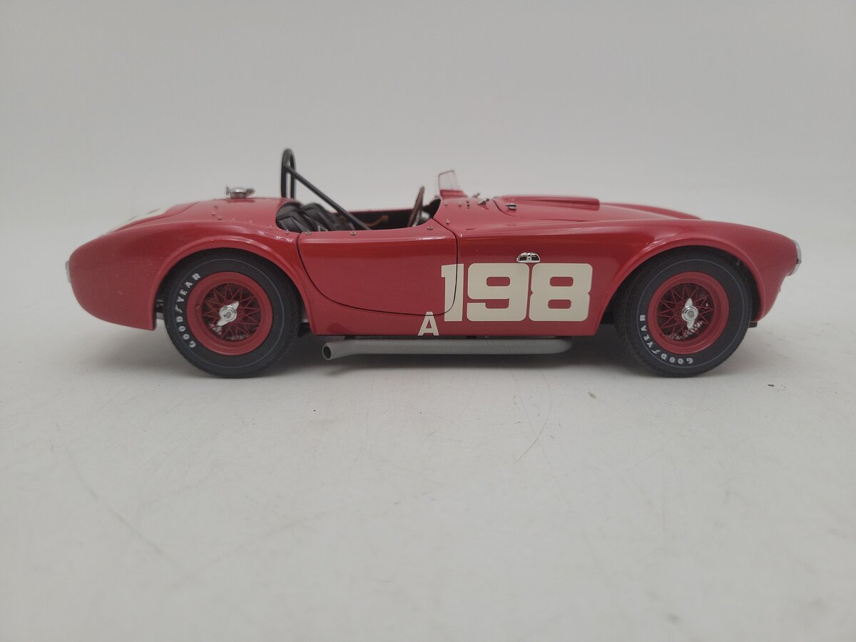 Exoto 2001 1:18 Scale 1963 Red Shelby Cobra 260 Coupe #198 A Limited Edition EX