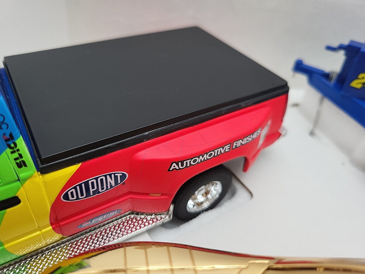 Brookfield 1:25 Jeff Gordon #24 Gold Dupont Champ Trackside Show Car Trailer Set EX/Box