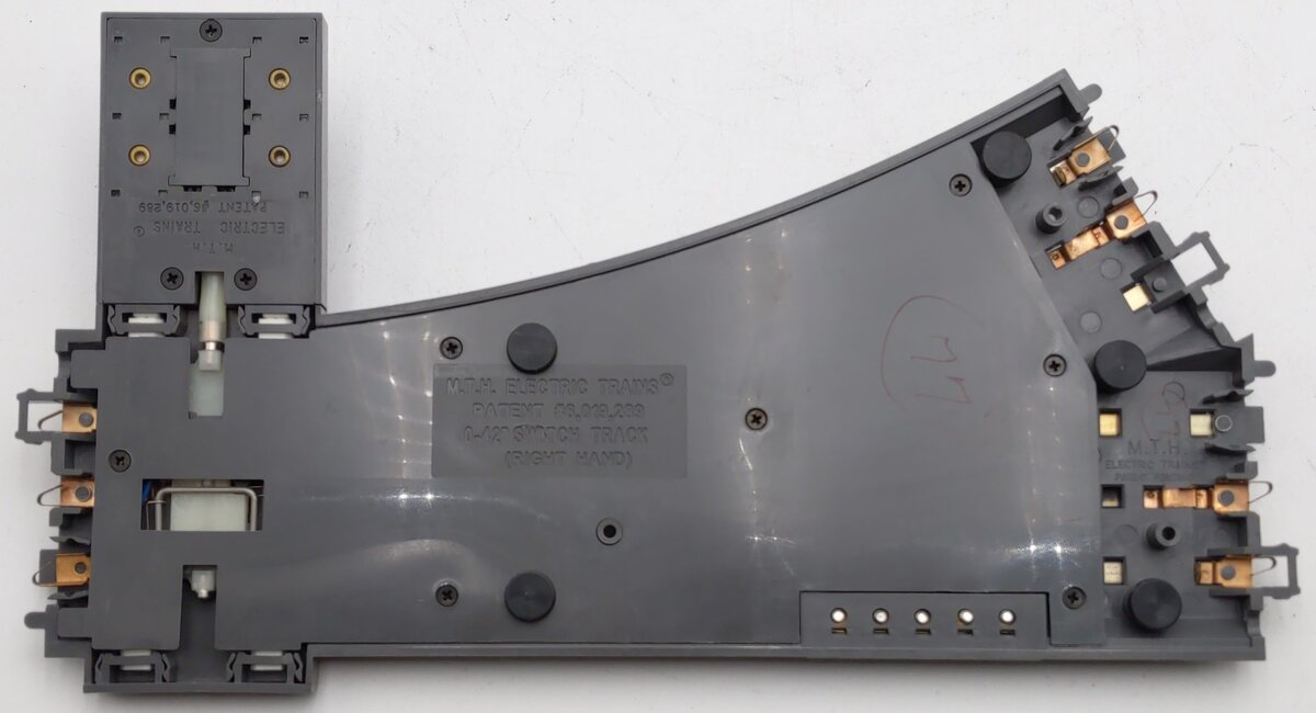 MTH 40-1043 O42 RealTrax Nickel Silver Right Hand Remote Switch Turnout EX/Box
