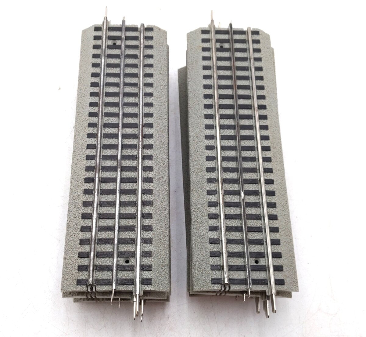 Lionel 6-12014 FasTrack 10" Straight Track (10) VG