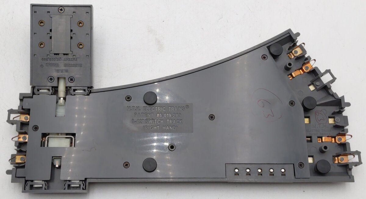 MTH 40-1043 O42 RealTrax Nickel Silver Right Hand Remote Switch Turnout EX/Box
