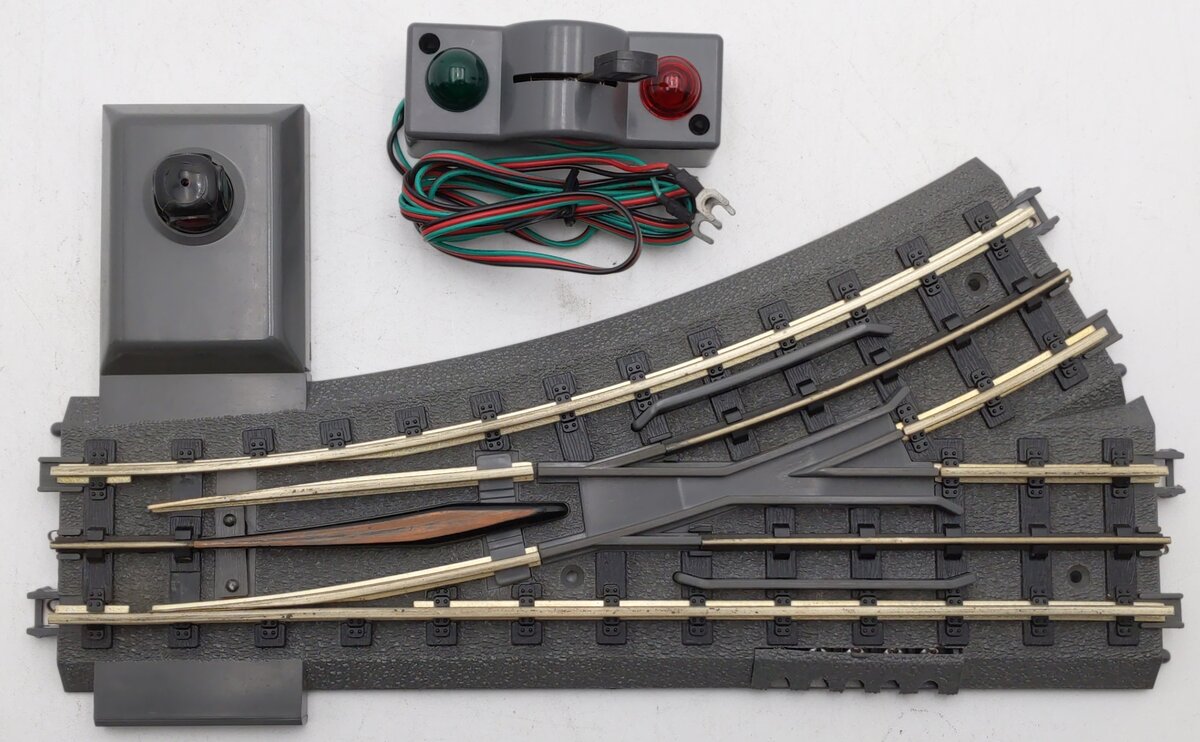 MTH 40-1044 O42 RealTrax Nickel Silver Left Hand Remote Switch Turnout EX/Box