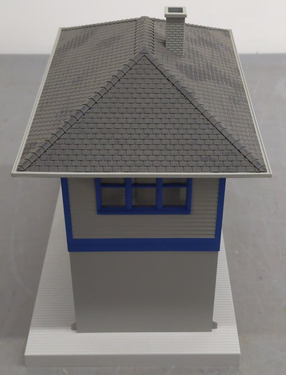 MTH 30-9011 O Gauge Gray & Blue Switch Tower EX