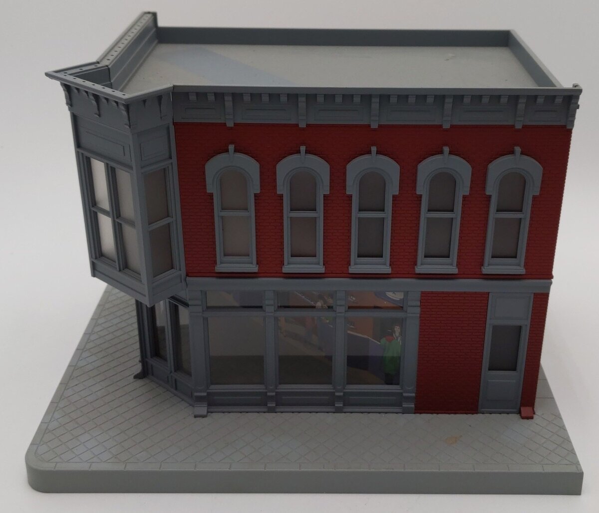 MTH 30-9012 O Gauge Corner Drug Store Red W/ Gray Trim EX