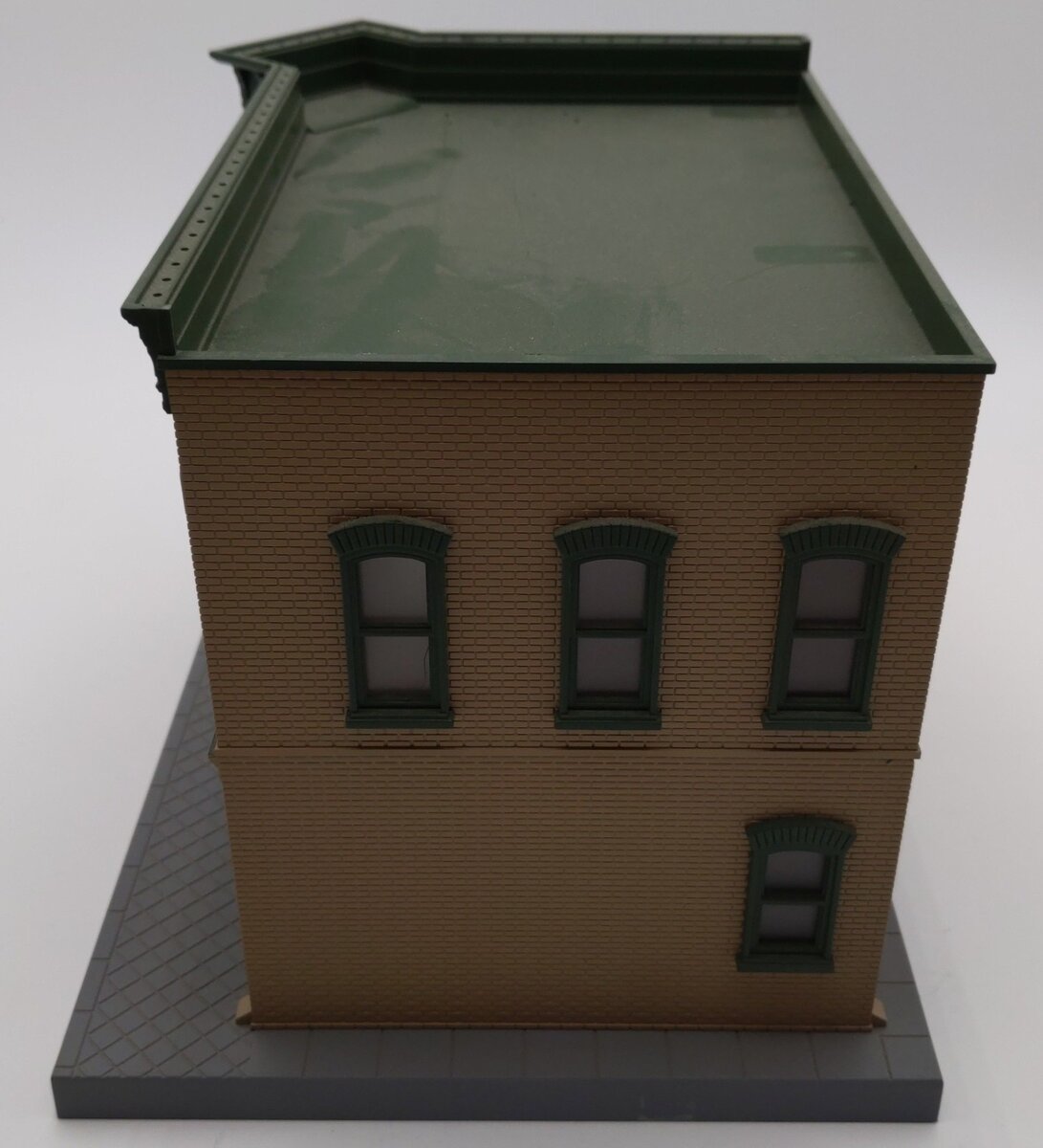 MTH 30-9035 O Gauge Jewelry Store Corner Building EX