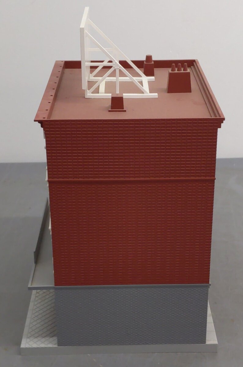 MTH 30-9058 O Gauge 4-Story Building w/ Grocery Store EX