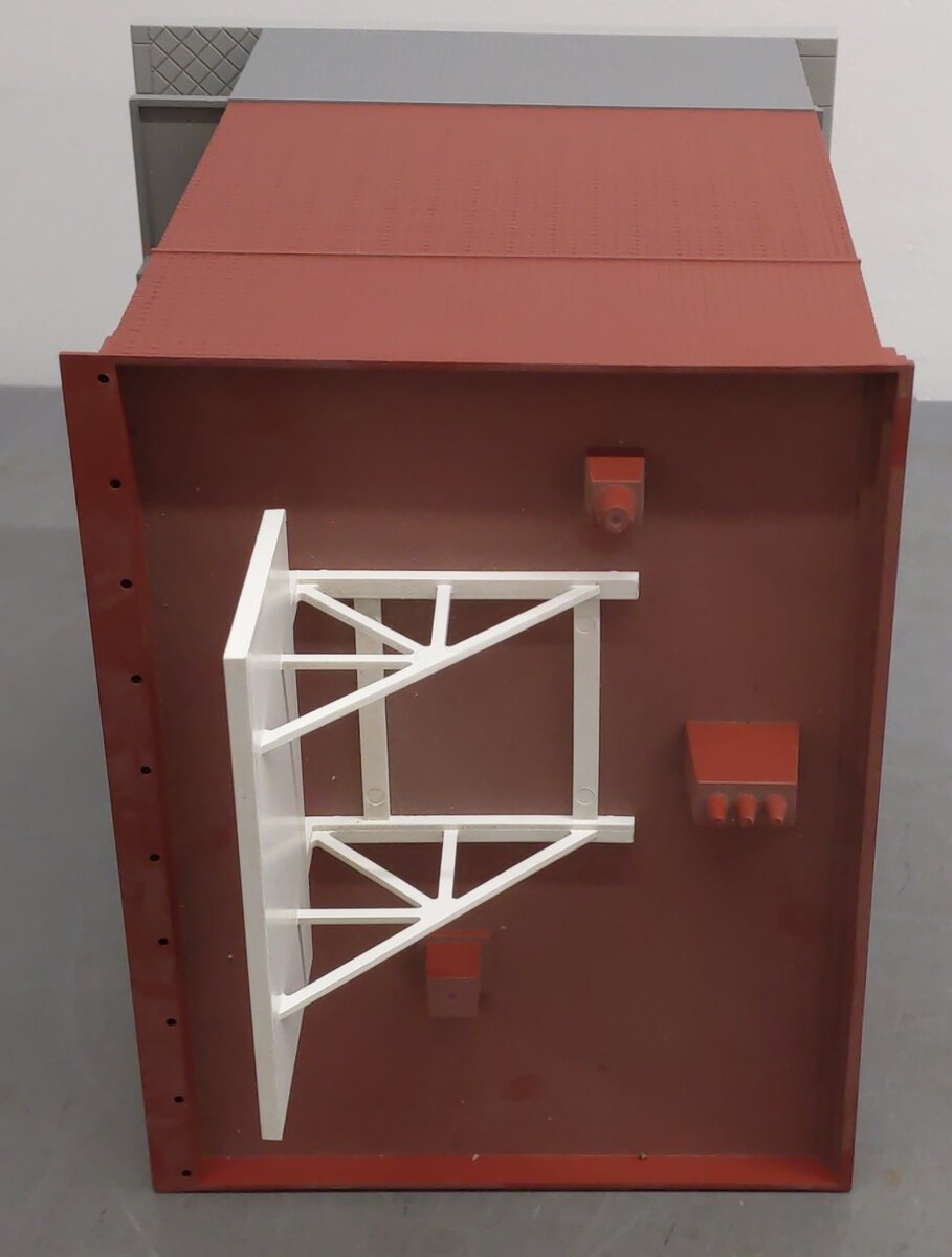 MTH 30-9058 O Gauge 4-Story Building w/ Grocery Store EX