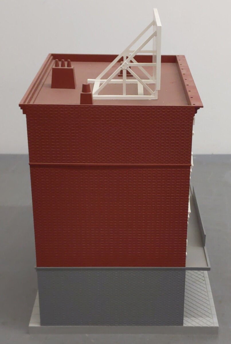MTH 30-9058 O Gauge 4-Story Building w/ Grocery Store EX