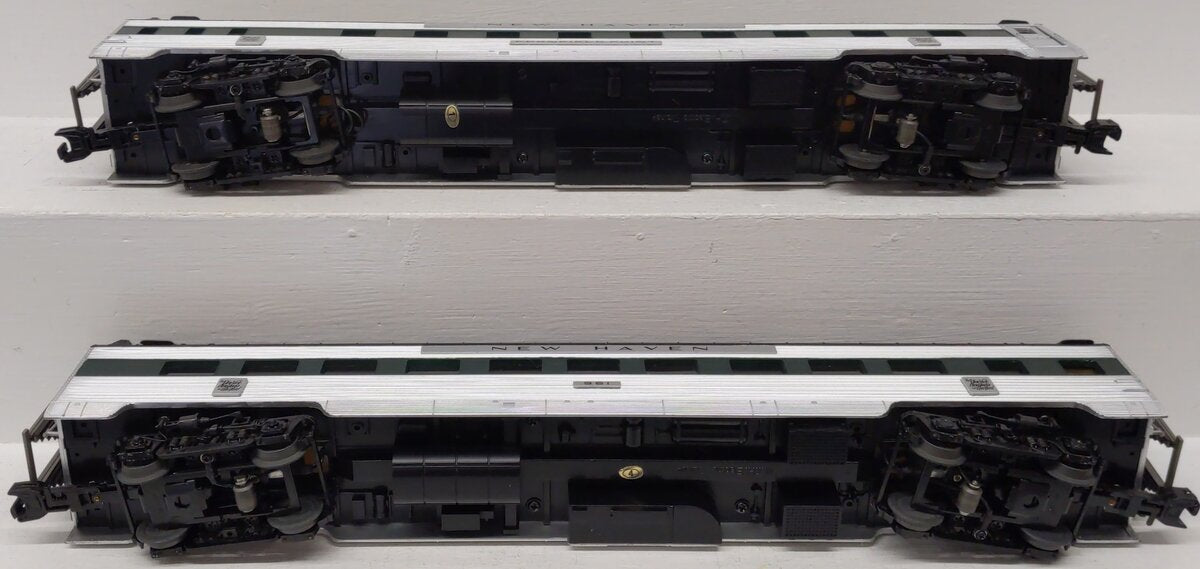 MTH 20-66197 O Gauge New Haven 2-Car 70' Streamlined Passenger Set - (Ribbed) EX/Box