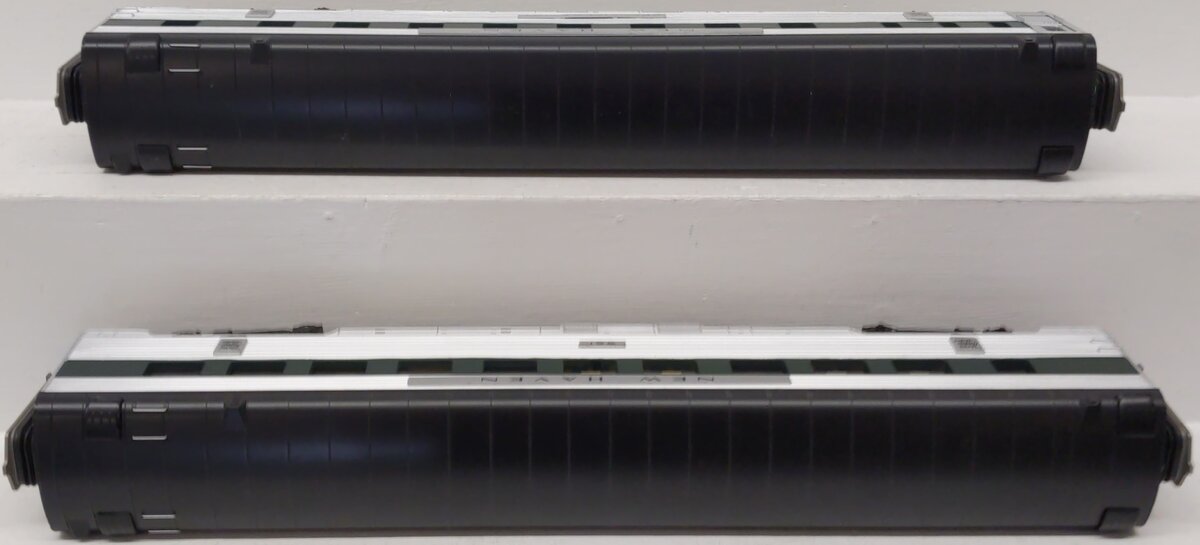 MTH 20-66197 O Gauge New Haven 2-Car 70' Streamlined Passenger Set - (Ribbed) EX/Box