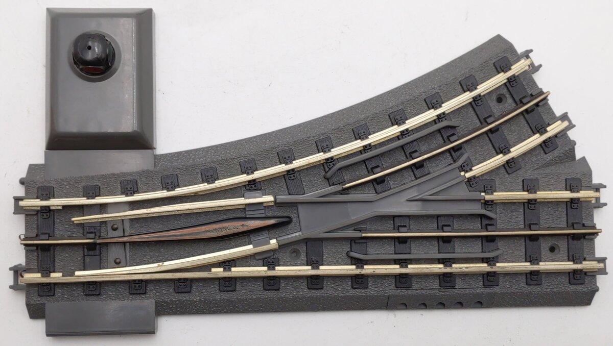 MTH 40-1044 O42 RealTrax Nickel Silver Left Hand Remote Switch Turnout EX/Box