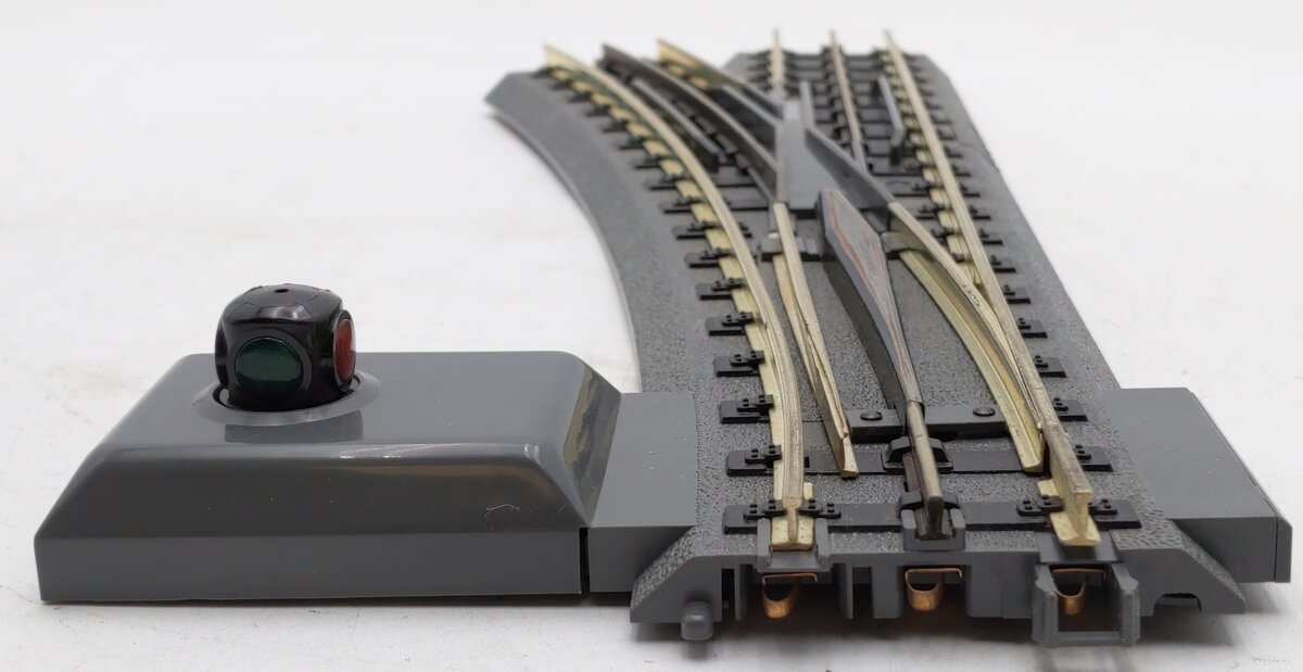 MTH 40-1021 O72 RealTrax Nickel Silver Left Hand Remote Switch Turnout EX/Box