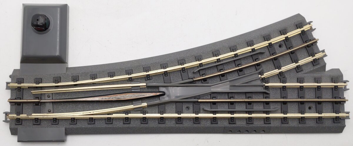 MTH 40-1021 O72 RealTrax Nickel Silver Left Hand Remote Switch Turnout EX/Box