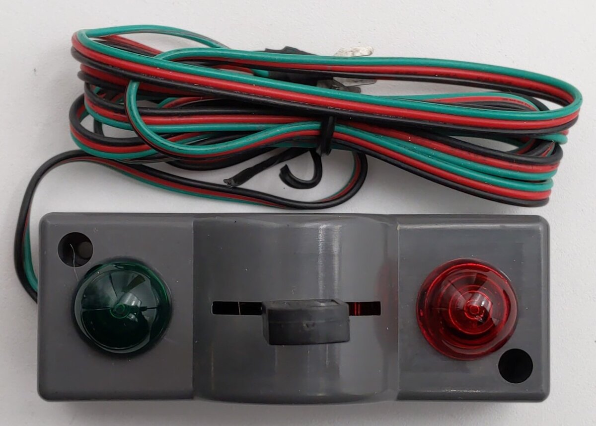 MTH 40-1020 O72 RealTrax Nickel Silver Right Hand Remote Switch Turnout  EX/Box